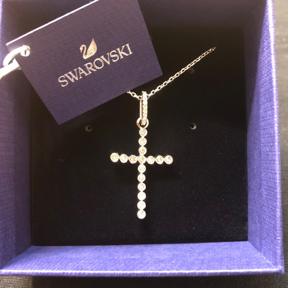 Cedar Pendant by Swarovski